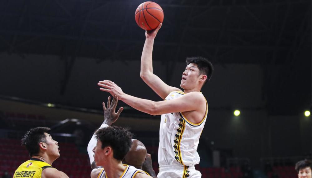 圆滚滚的扔子高清视频播放